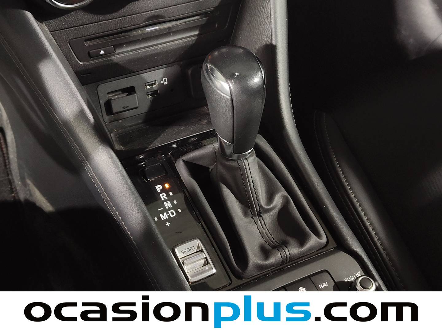 Foto Mazda CX-3 Mazda CX-3 2.0 G Zenith 2WD AT (121 CV)