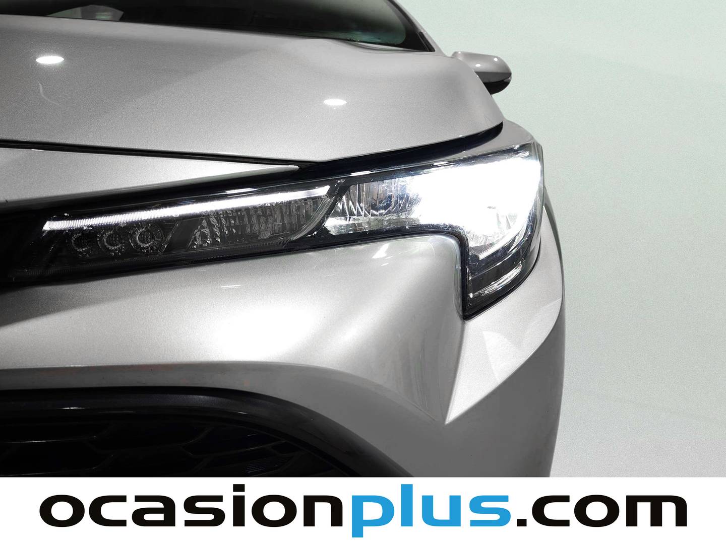 Equipamiento del Toyota Corolla Toyota Corolla 1.8 125 Híbrido Active Tech E-CVT (122 CV)