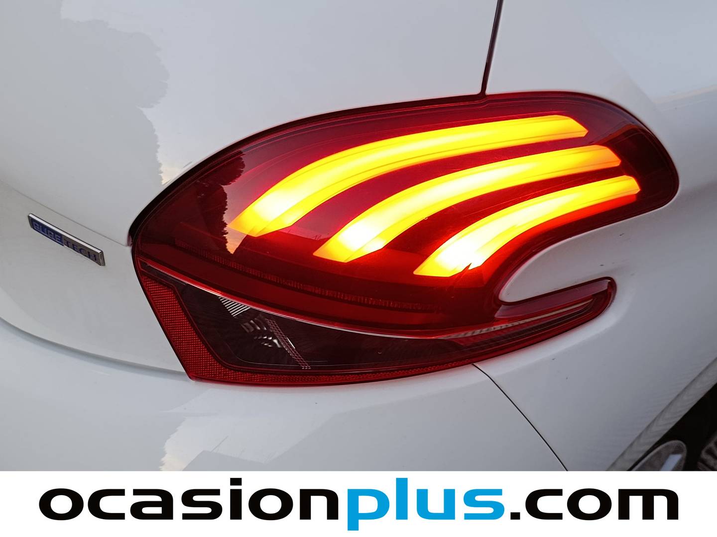 Peugeot 208 Peugeot 208 1.2 PureTech Access (82 CV) km 0