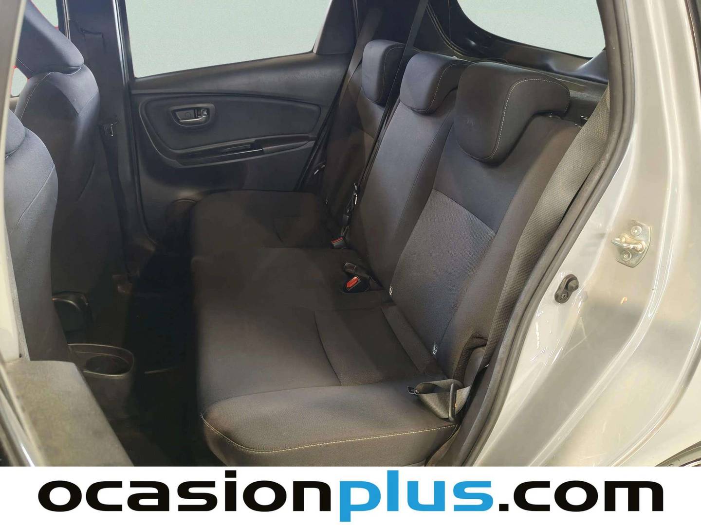 Foto asientos traseros Toyota Yaris Toyota Yaris 1.5 Hybrid Feel (100 CV)