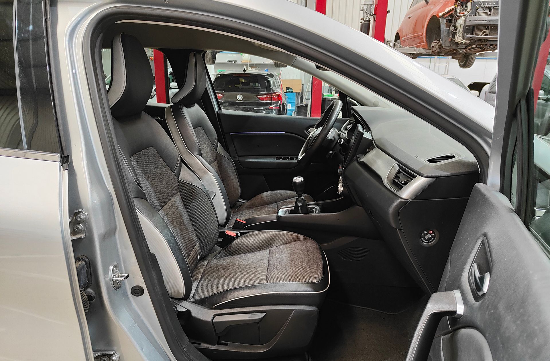 Renault Captur Zen TCe - foto 19