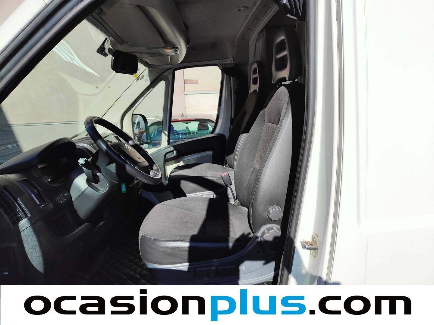 Foto Citroën Jumper Citroen Jumper BlueHDi 130 35 L3H3 (130 CV) Camperizada