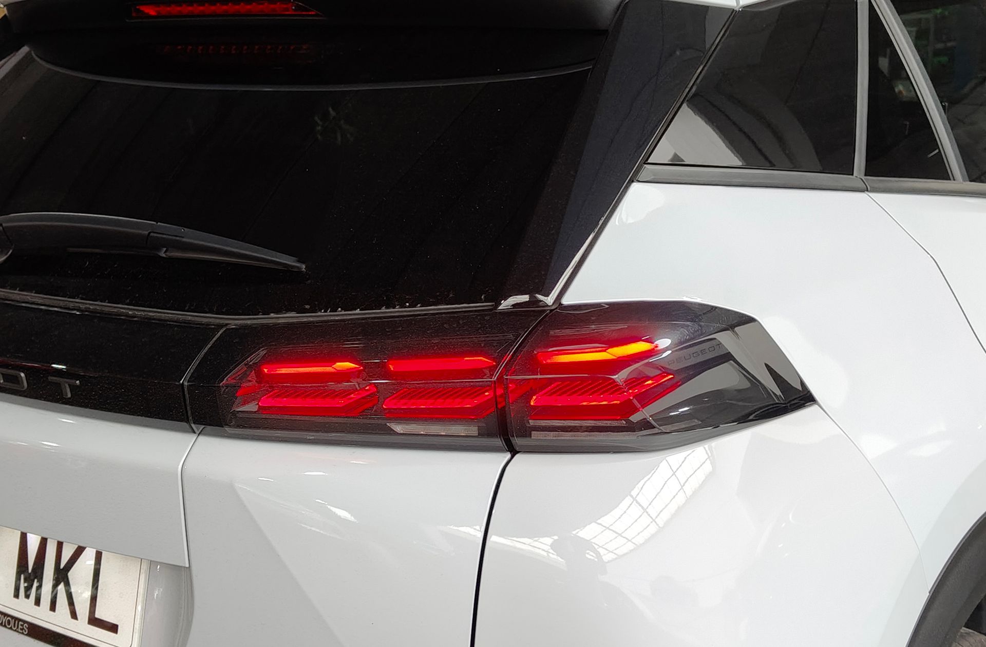 Peugeot 2008 PureTech 100 Allure - foto 18