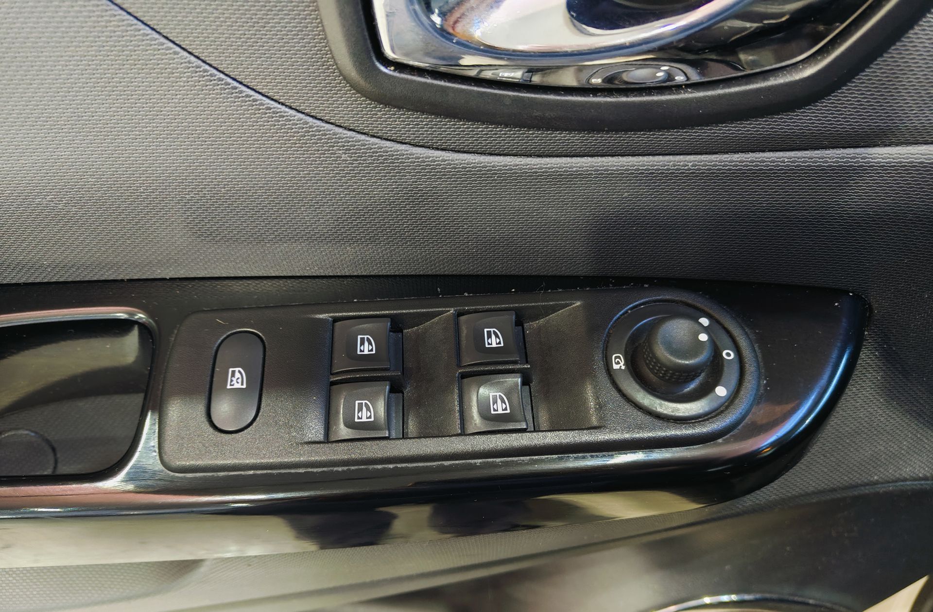 Renault Captur Zen Energy TCe EDC - foto 34