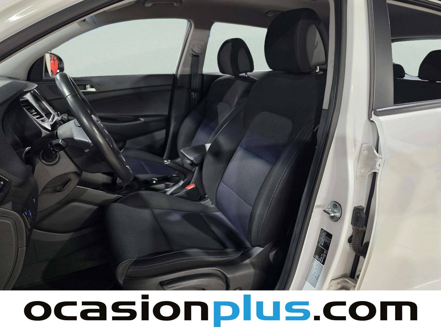 Foto asientos delanteros Hyundai Tucson Hyundai Tucson 1.7 CRDI BlueDrive 25 Aniversario 4x2 (115 CV)