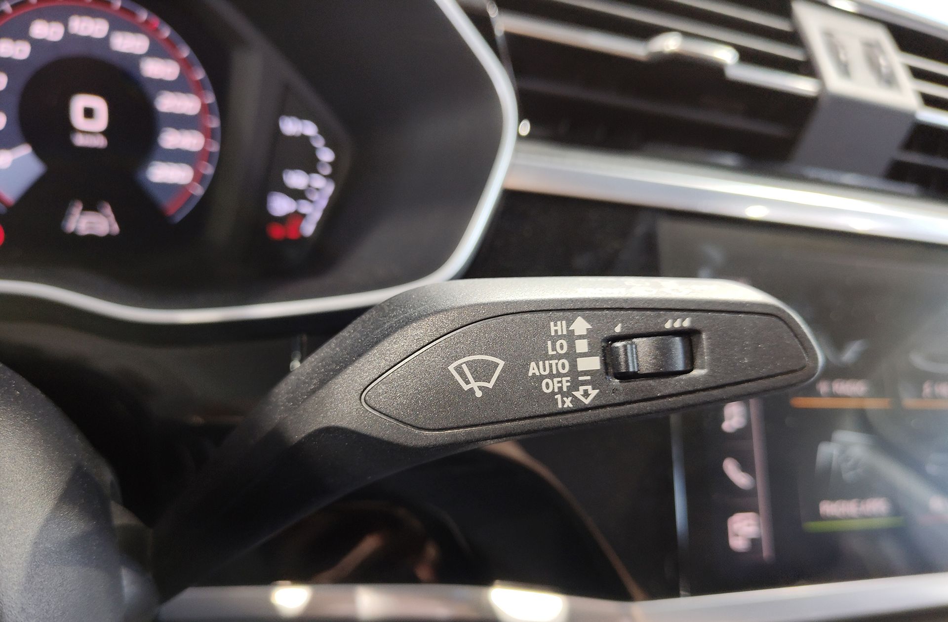 Audi Q3 Advanced 35 TFSI - foto 30