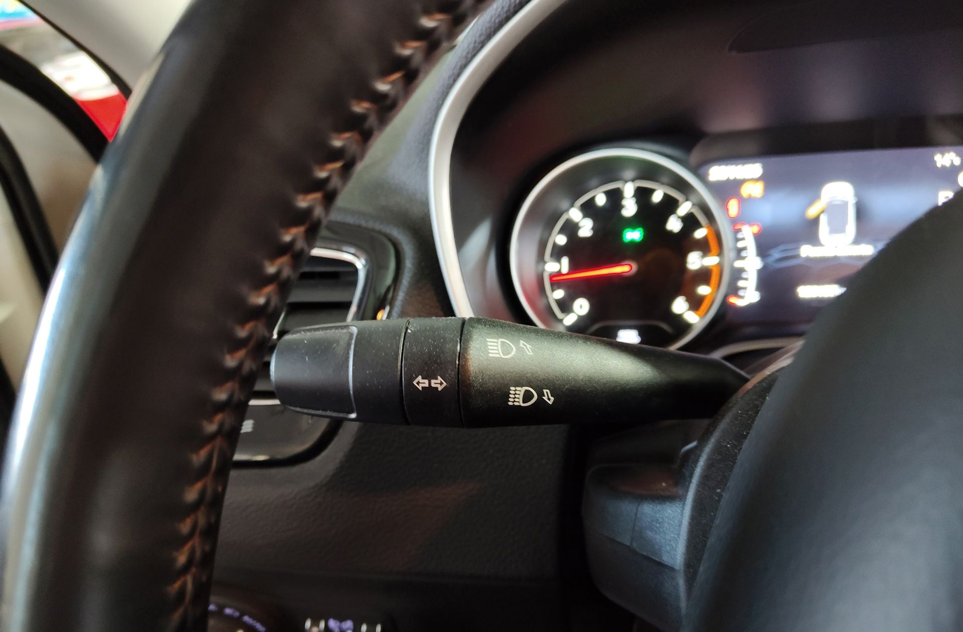 Jeep Compass 2.0 MultiJet Limited 4x4 AD - foto 23