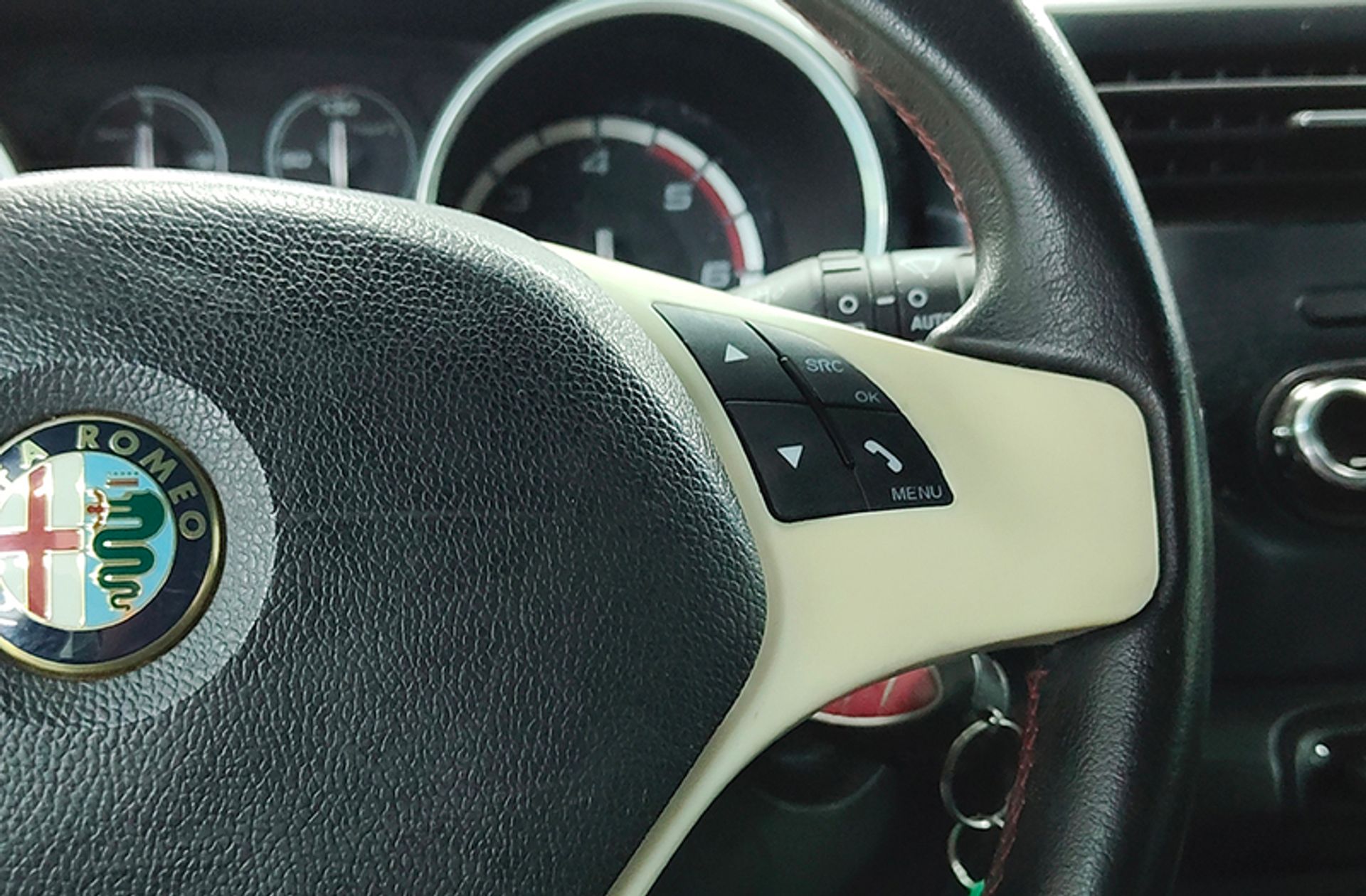 Alfa Romeo Giulietta 2.0 JTDm Distinctive - foto 19