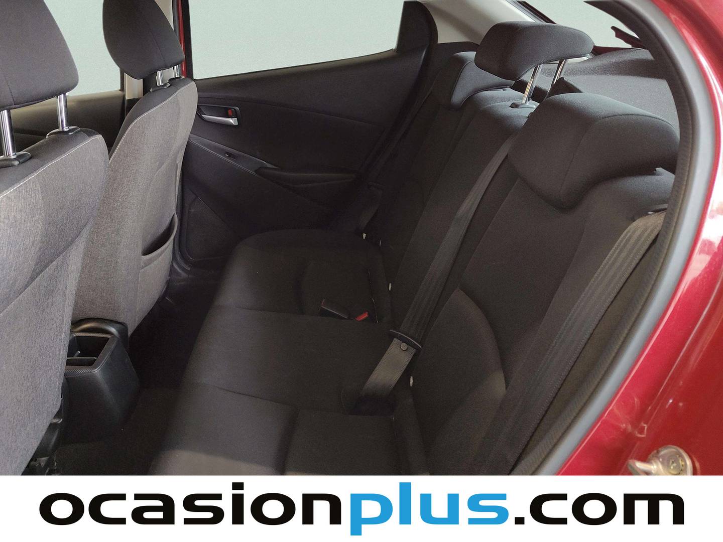 Foto asientos traseros Mazda Mazda2 Mazda Mazda 2 1.5 e-SKYACTIV G Exclusive-Line (90 CV)
