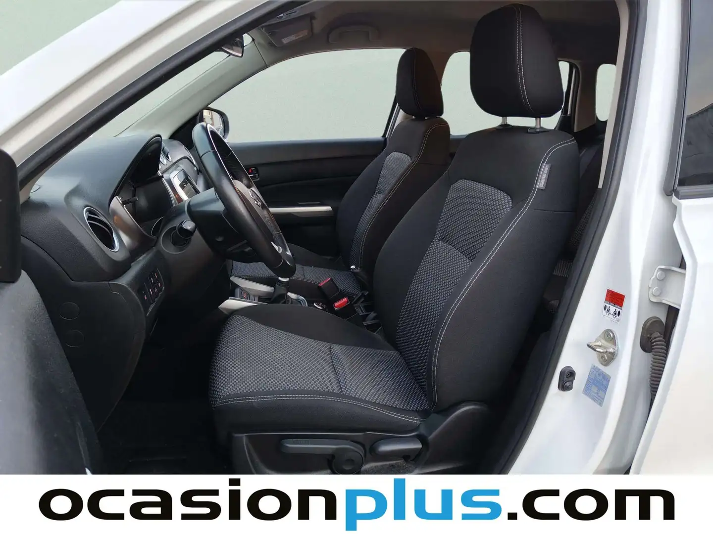 Foto Suzuki Vitara Suzuki Vitara 1.4 Turbo Mild Hybrid GLE 4WD (129 CV)