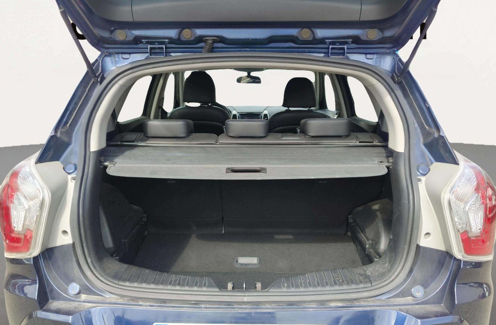 SsangYong Tivoli D16T Premium 4x2 - foto 13