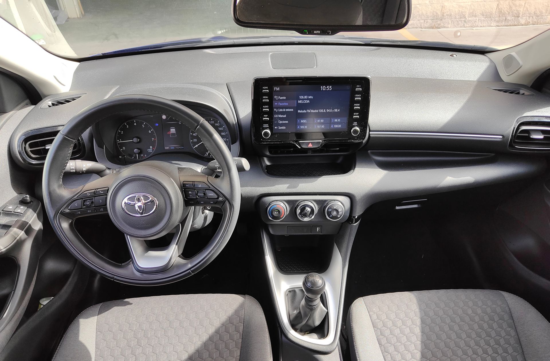Toyota Yaris 1.5 S-Edition - foto 6
