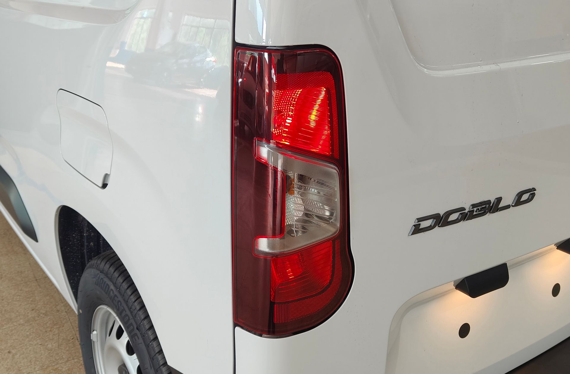 Fiat Doblò Furgón BlueHDi 100 M - foto 14