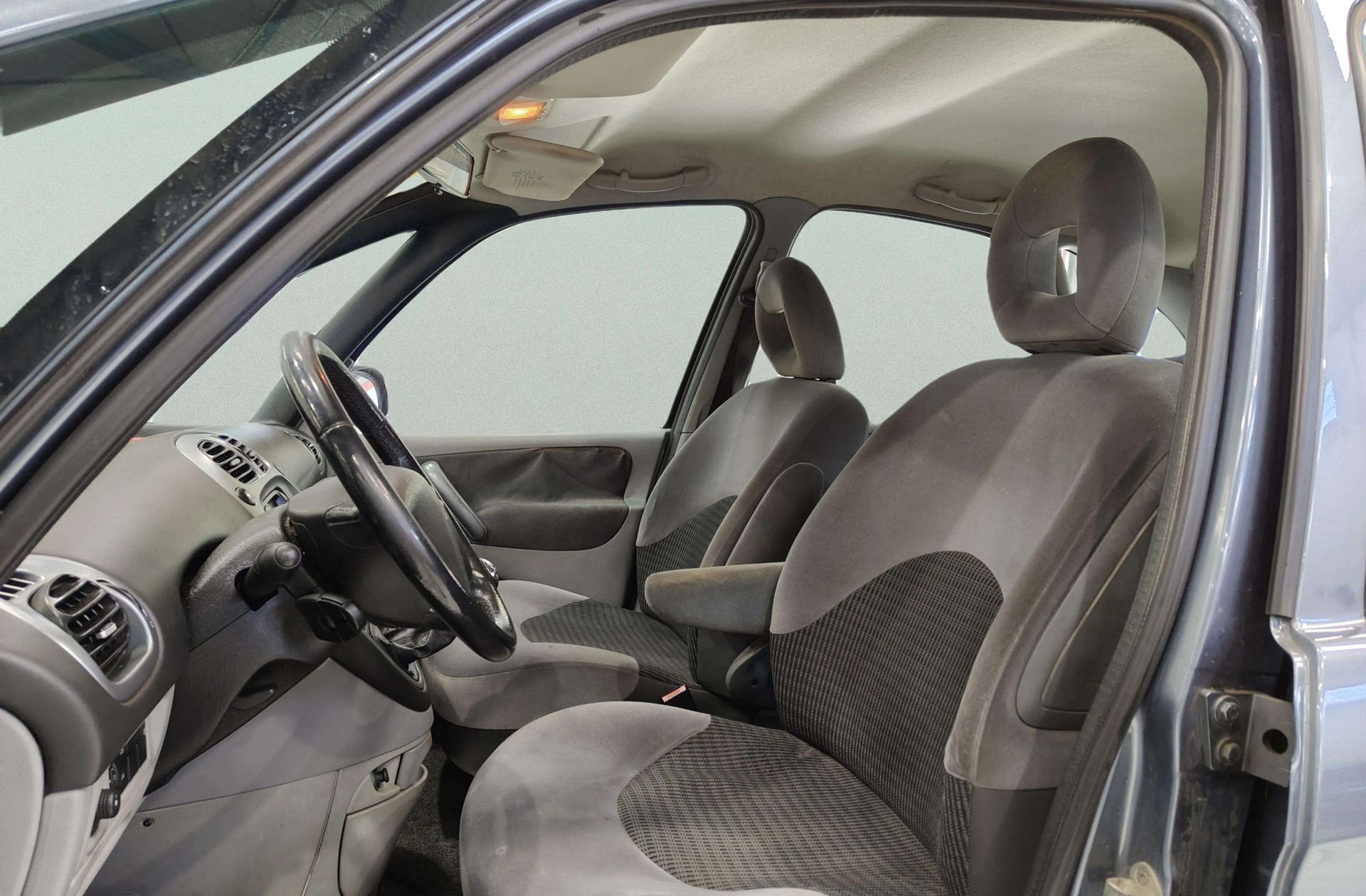 Citroën Xsara Picasso 1.6 HDi SX - foto 8