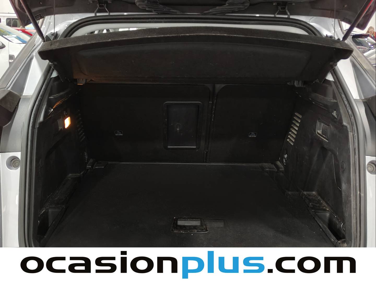 Peugeot 3008 Peugeot 3008 PureTech 130 Allure EAT8 (130 CV) automático