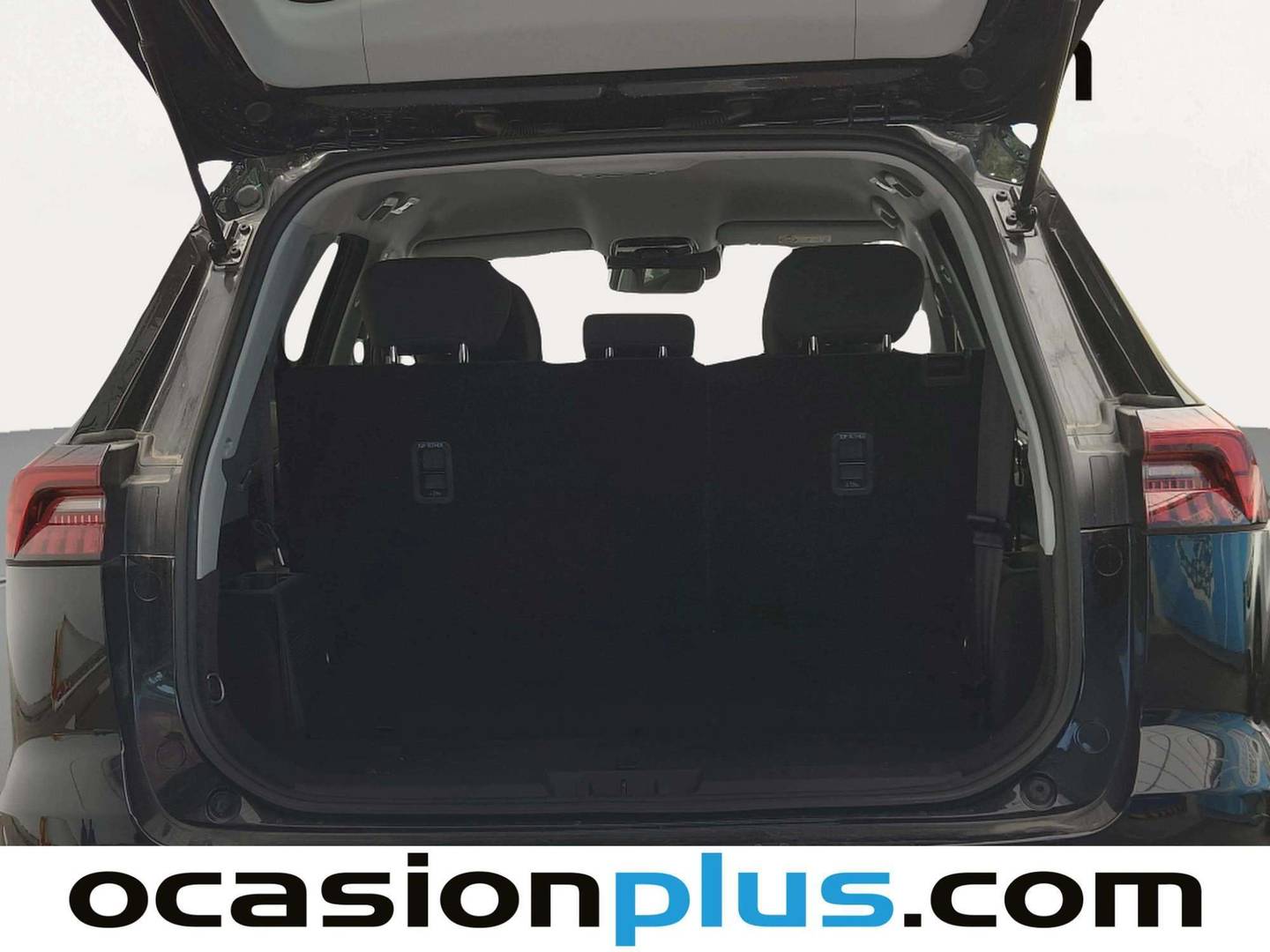 Fotos maletero EBRO S800 EBRO S800 1.6 TGDI Premium DCT (147 CV) 7 Plazas