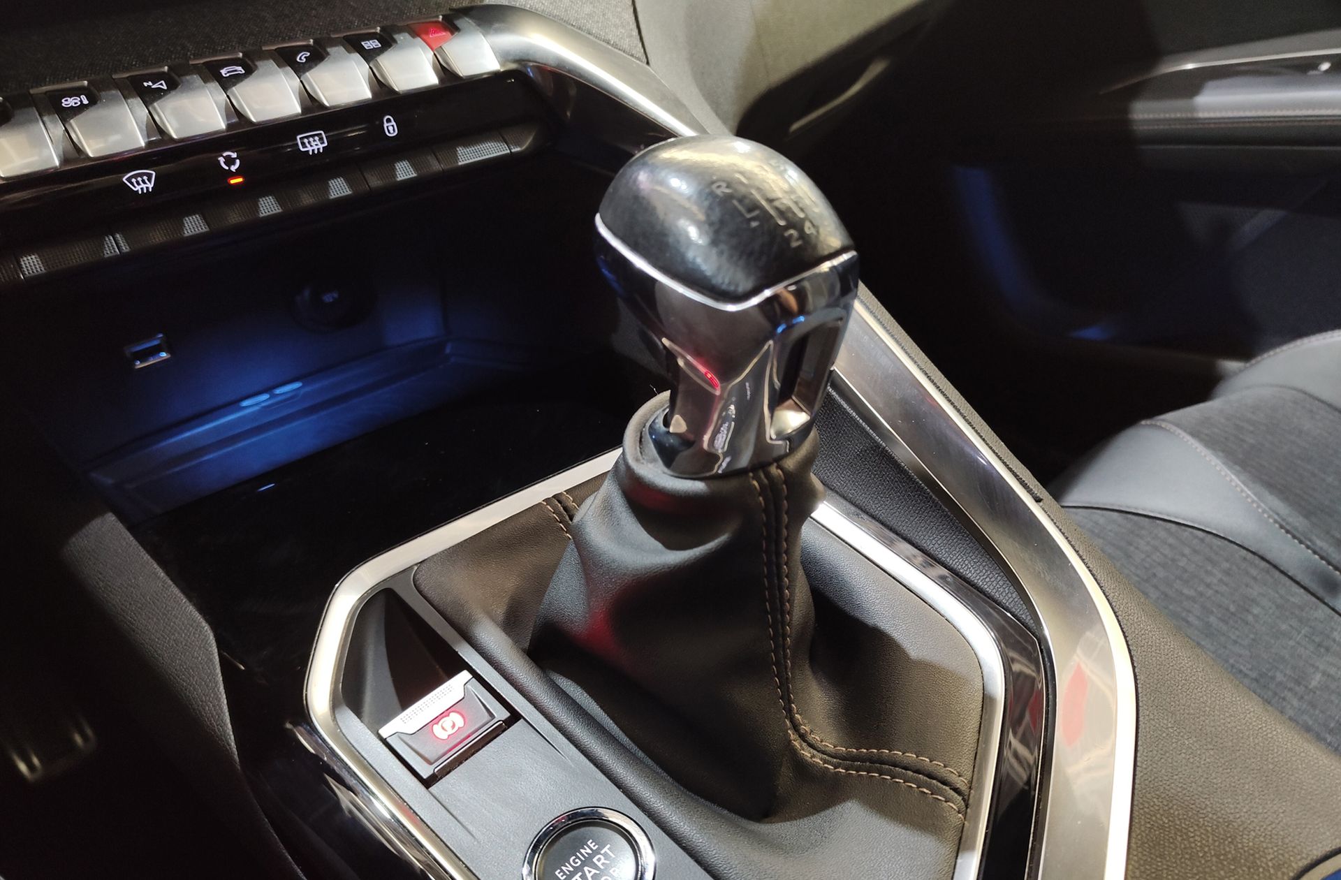 Peugeot 3008 PureTech 130 GT Line - foto 6