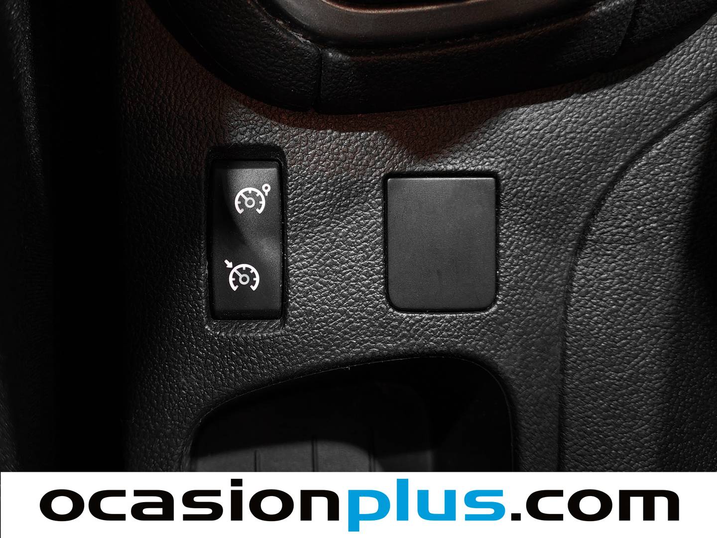 Equipamiento del Renault Clio Renault Clio Limited 1.2  (75 CV)