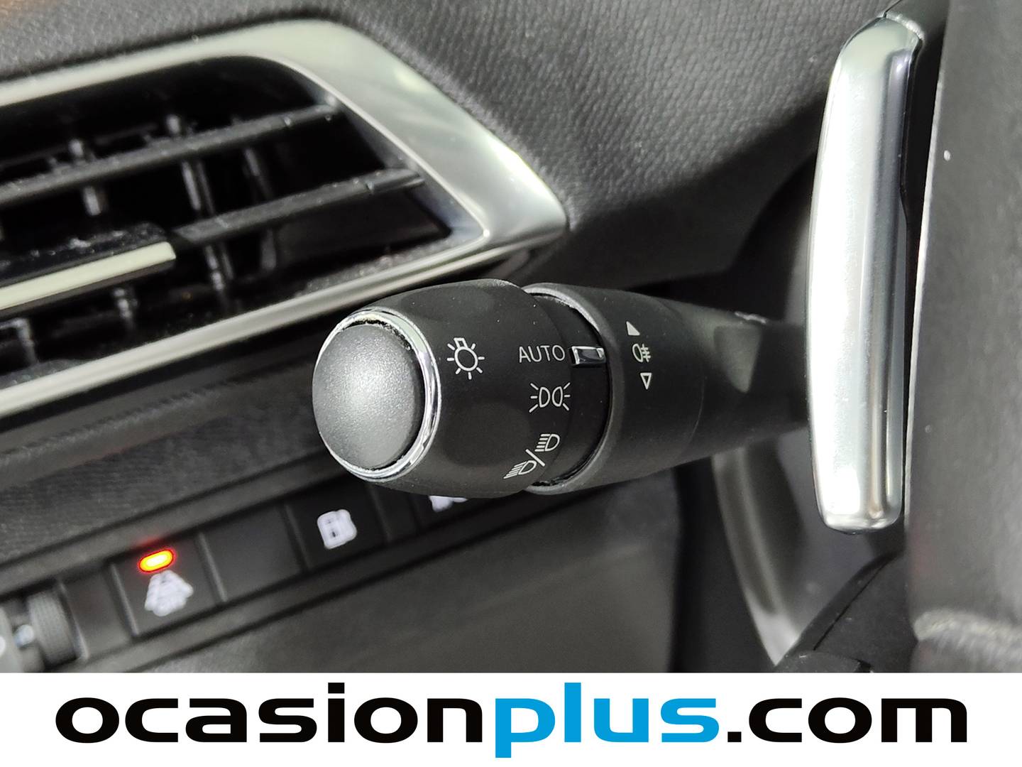 Foto Peugeot 3008 Hybrid Peugeot 3008 Hybrid 225 Allure e-EAT8 (225 CV)