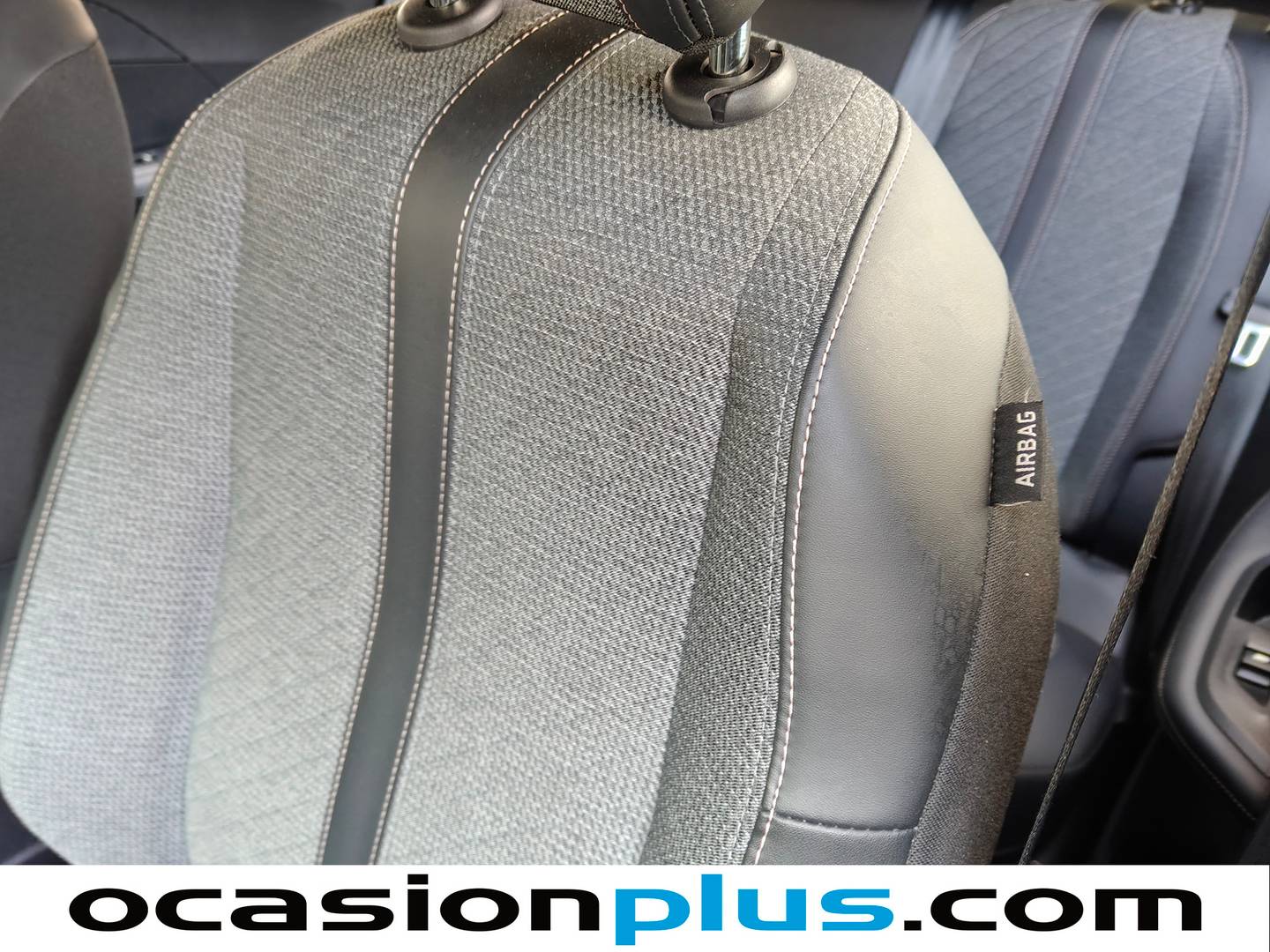 Extras y acabados del Peugeot 2008 Peugeot 2008 PureTech 130 S&S Allure EAT8 (130 CV)