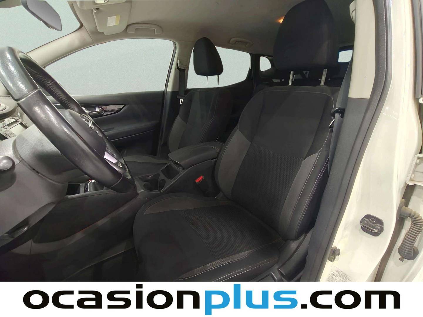 Foto asientos delanteros Nissan QASHQAI Nissan Qashqai DIG-T 140 N-Connecta (140 CV)