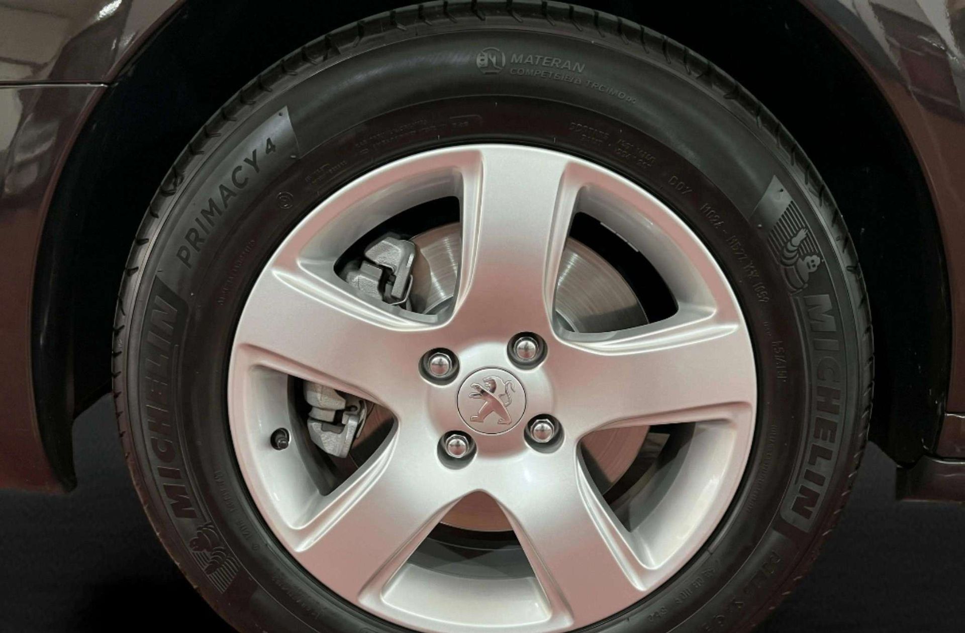Peugeot 3008 Hybrid4 - foto 36