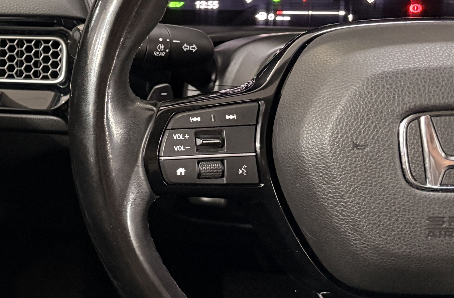 Honda Civic 2.0 i-MMD Elegance CVT - foto 29