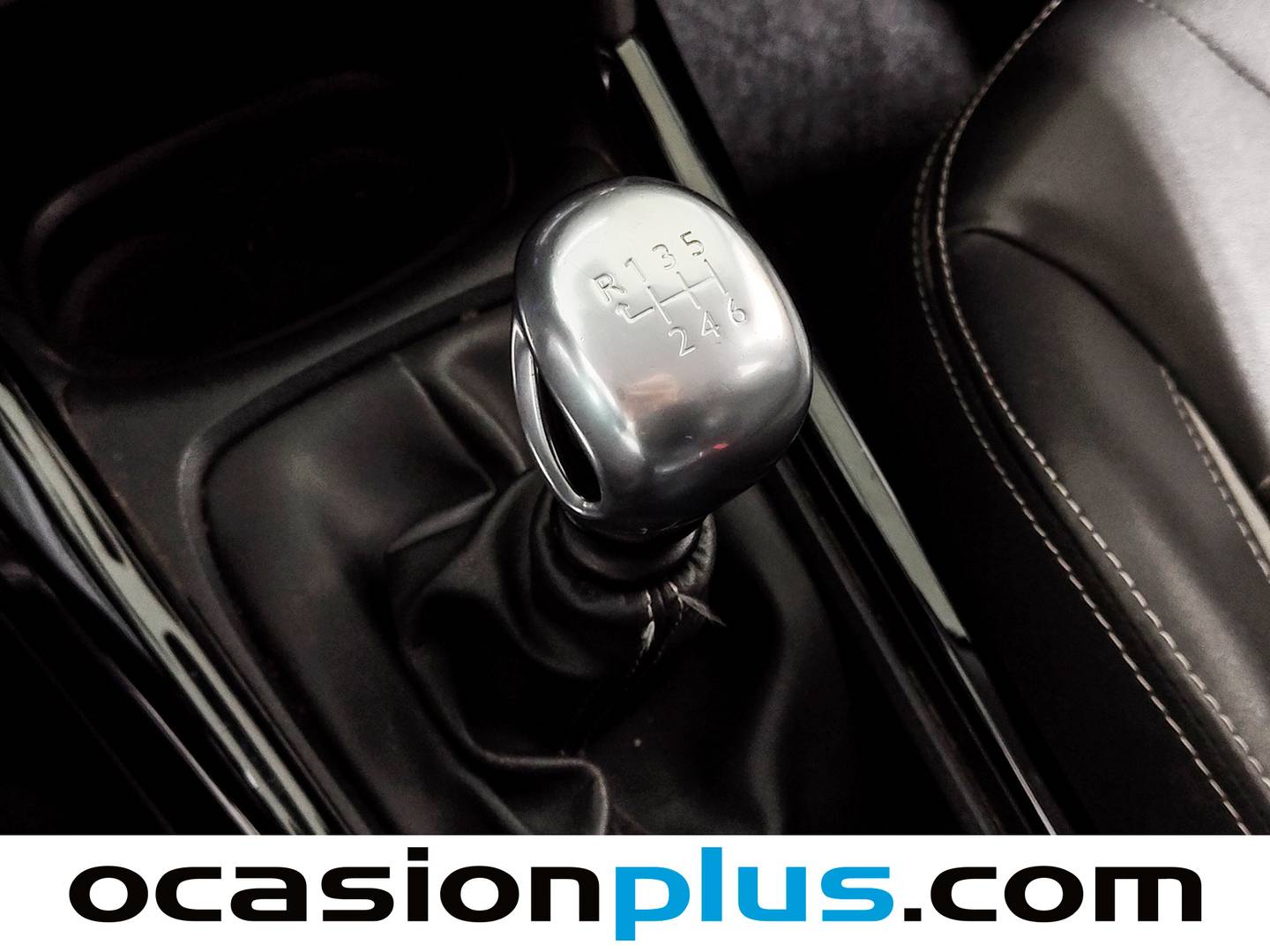 Foto Peugeot 2008 Peugeot 2008 PureTech 130 S&S Allure (130 CV)