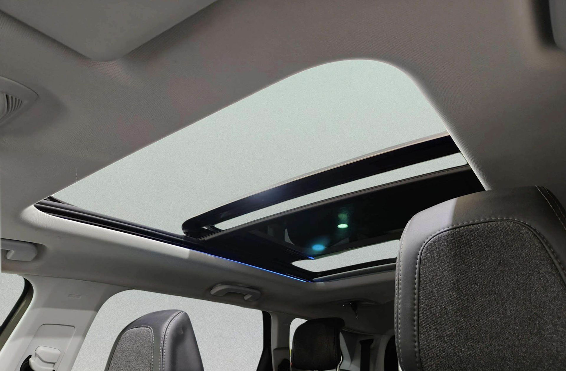 Peugeot 5008 BlueHDi 130 Allure EAT8 7 plazas - foto 6