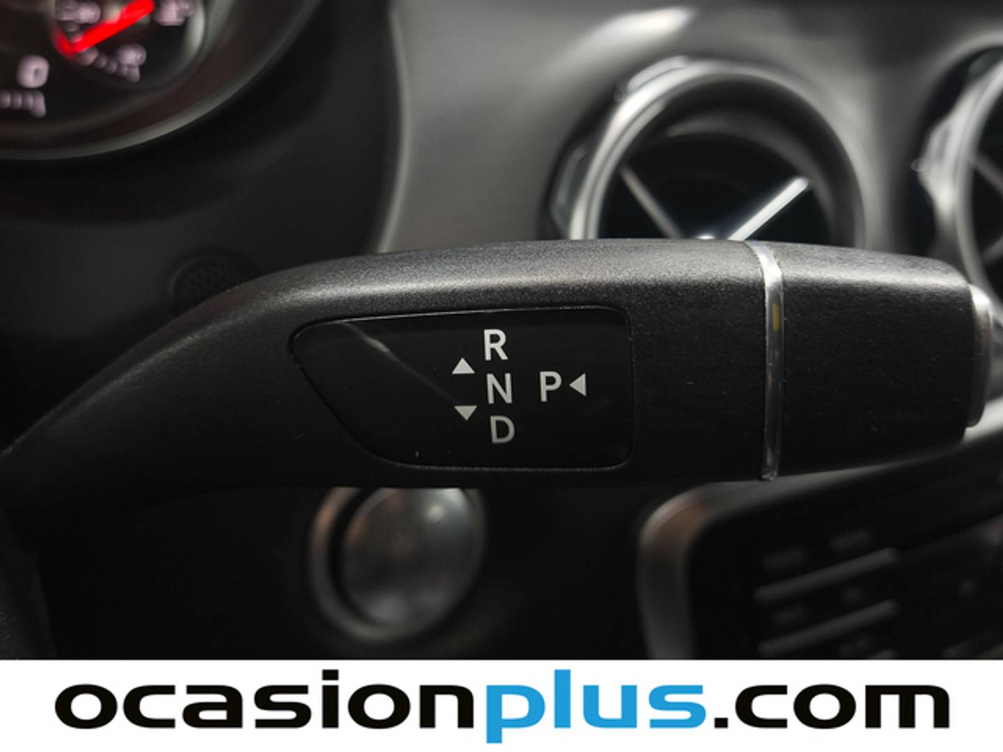 Mercedes GLA Mercedes GLA 180 (122 CV) Pack AMG de segunda mano