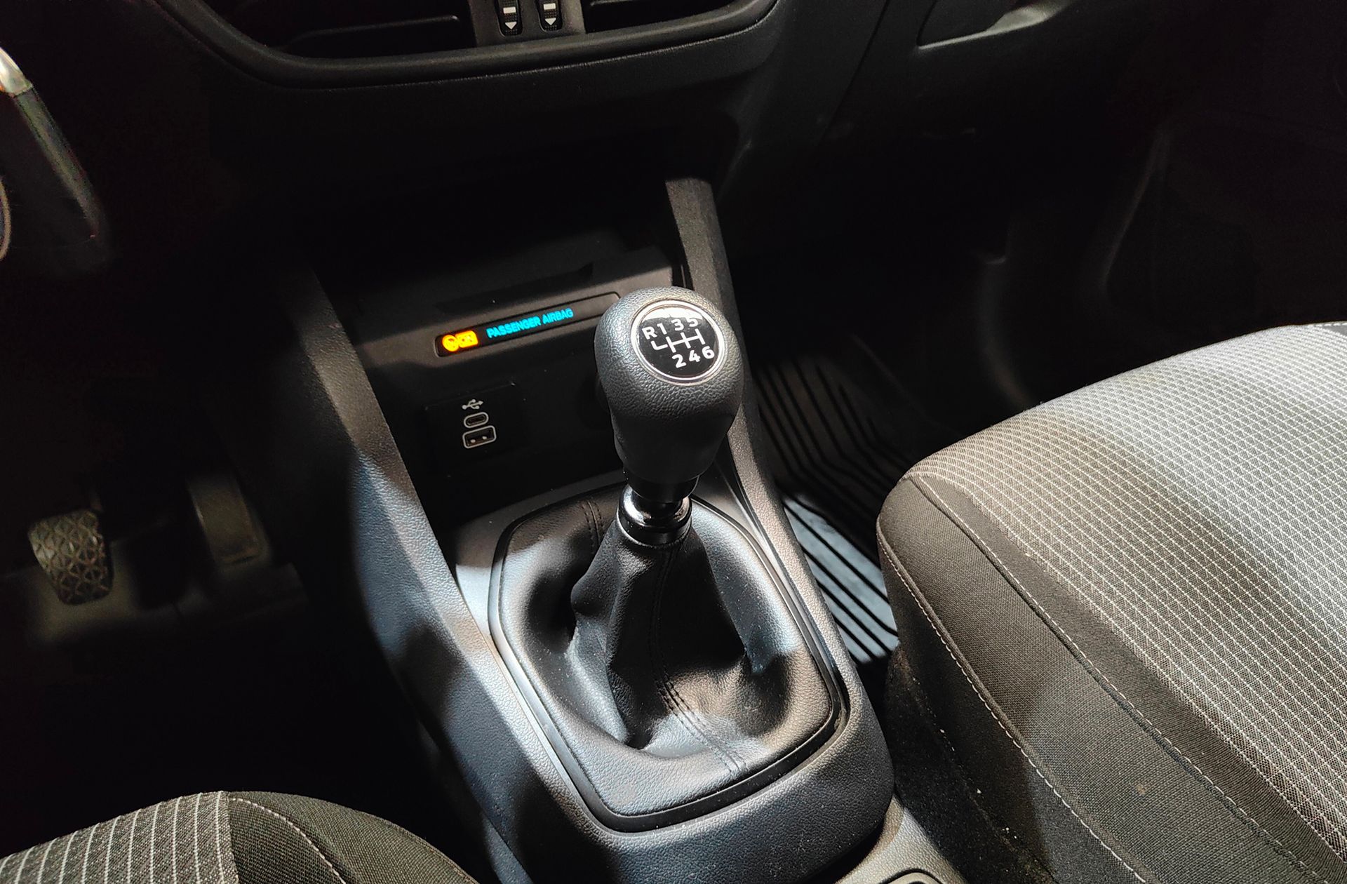 Ford Transit Furgon 1.0 EcoBoost Trend - foto 5