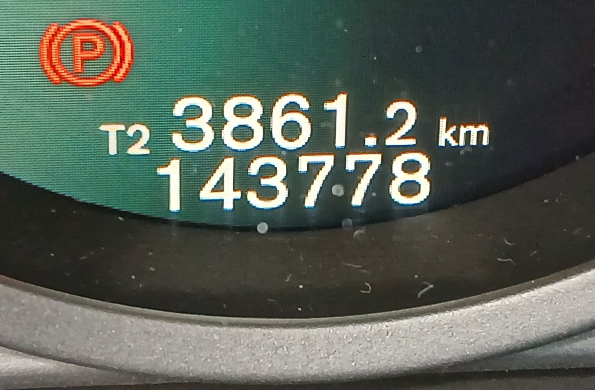 Volvo XC60 D4 Momentum - foto 8