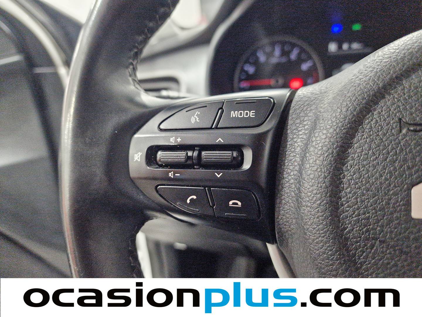 Foto KIA Stonic Kia Stonic 1.0 T-GDi MHEV Concept (100 CV)