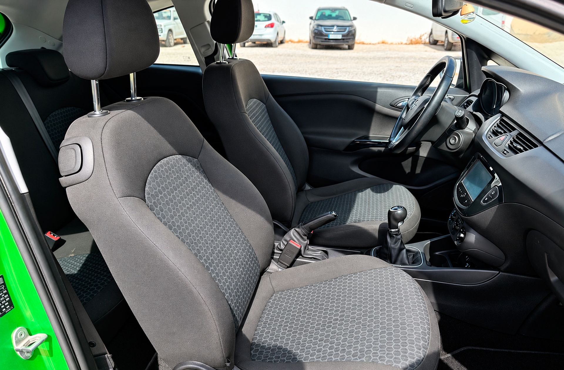 Opel Corsa 1.4 Selective - foto 13