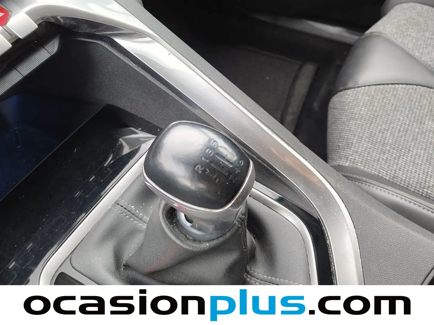 Foto Peugeot 5008 Peugeot 5008 PureTech 130 S&S Allure (130 CV) 7 Plazas