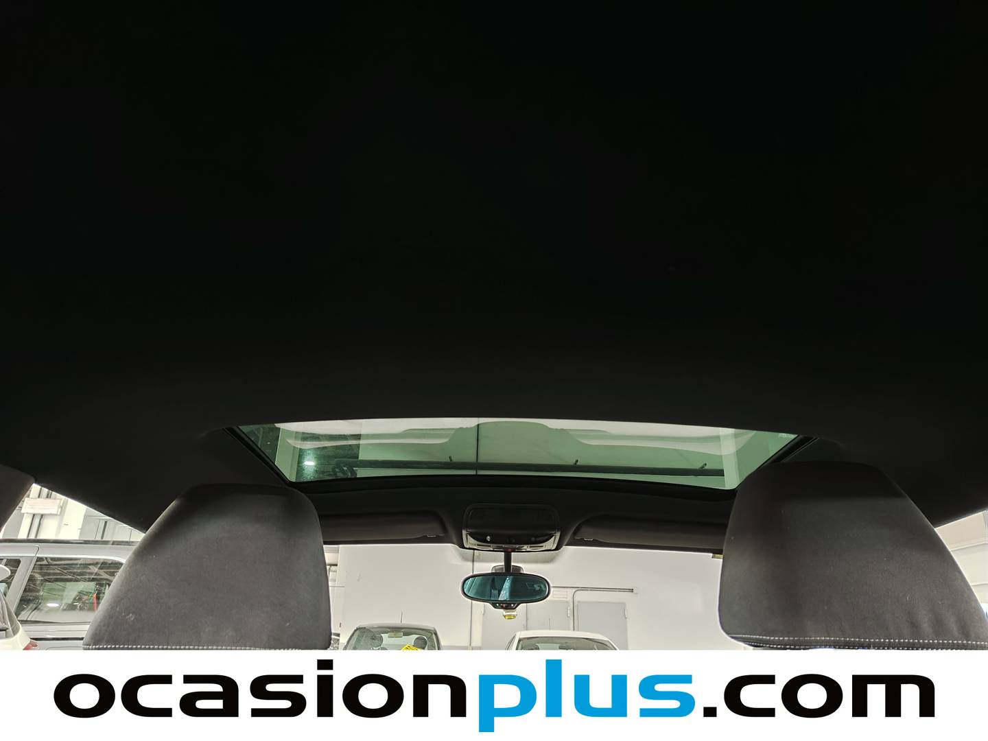 Foto Volkswagen Scirocco Volkswagen Scirocco 1.4 TSI DSG (160 CV) Pack R-Line