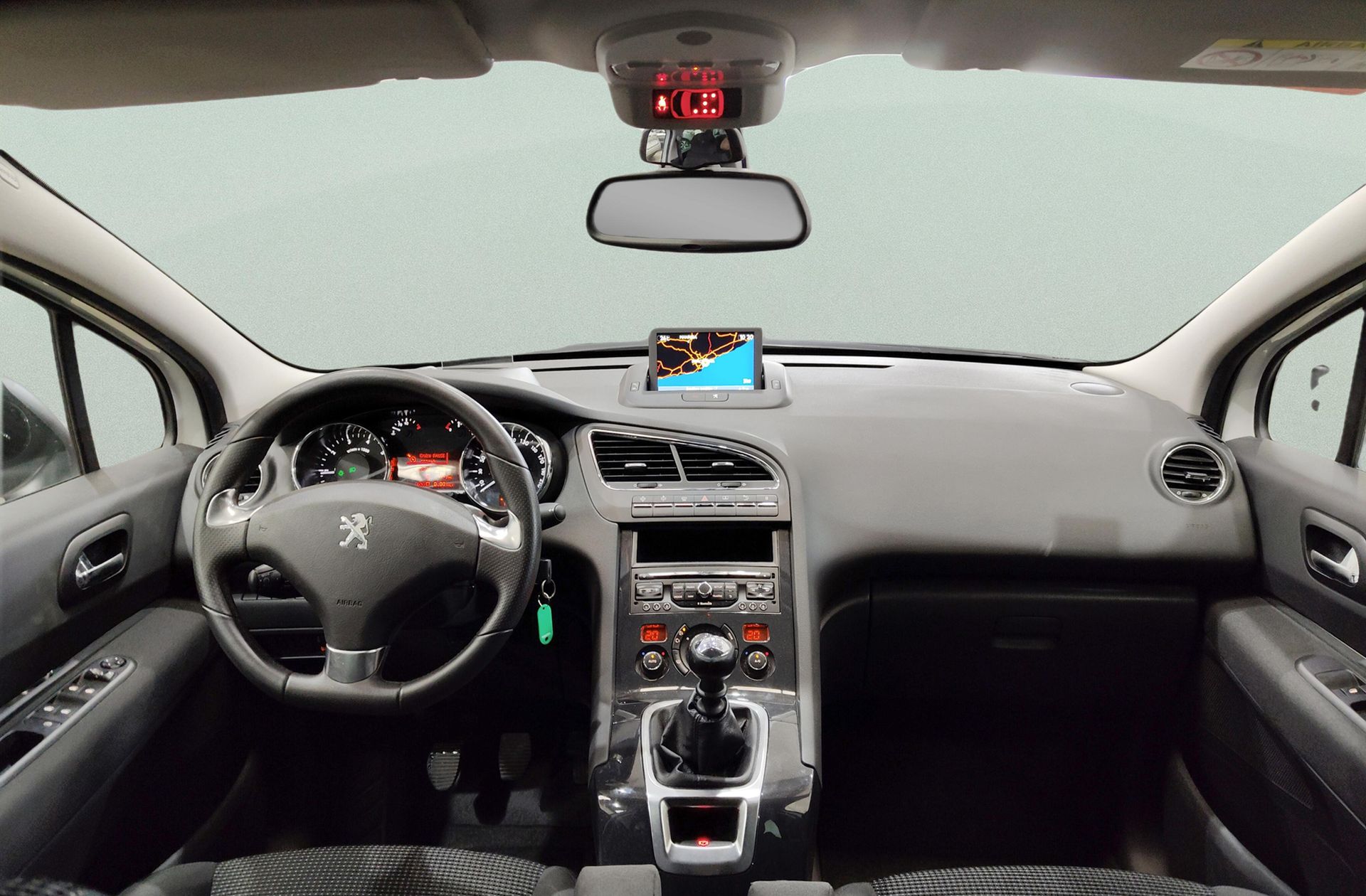Peugeot 5008 Allure 1.2 PureTech 7 plazas - foto 8