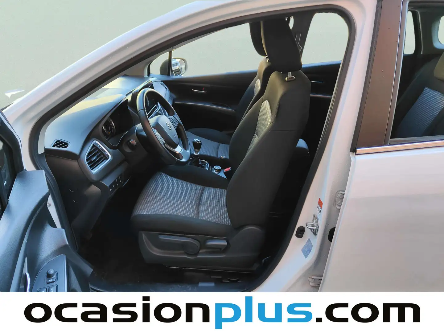 Foto Suzuki S-Cross Suzuki S-Cross 1.4T Mild Hybrid S2 (129 CV)
