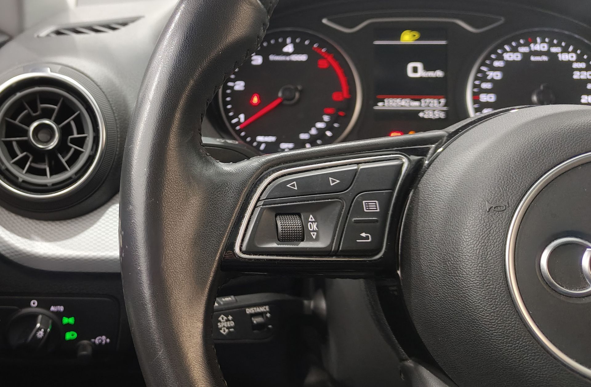 Audi Q2 design 30 TDI - foto 27