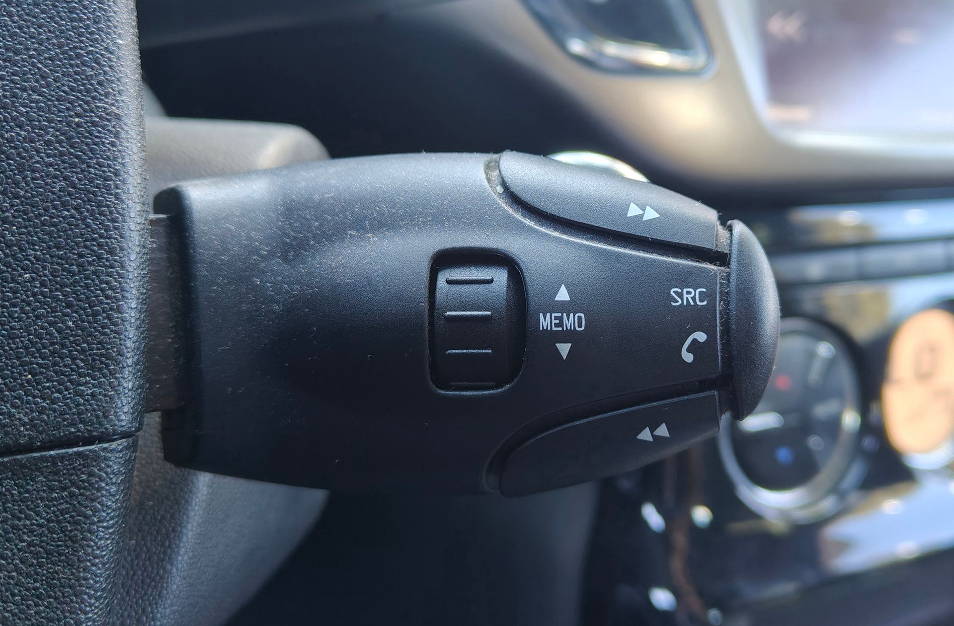 DS 3 Crossback BlueHDi 100 Desire - foto 21