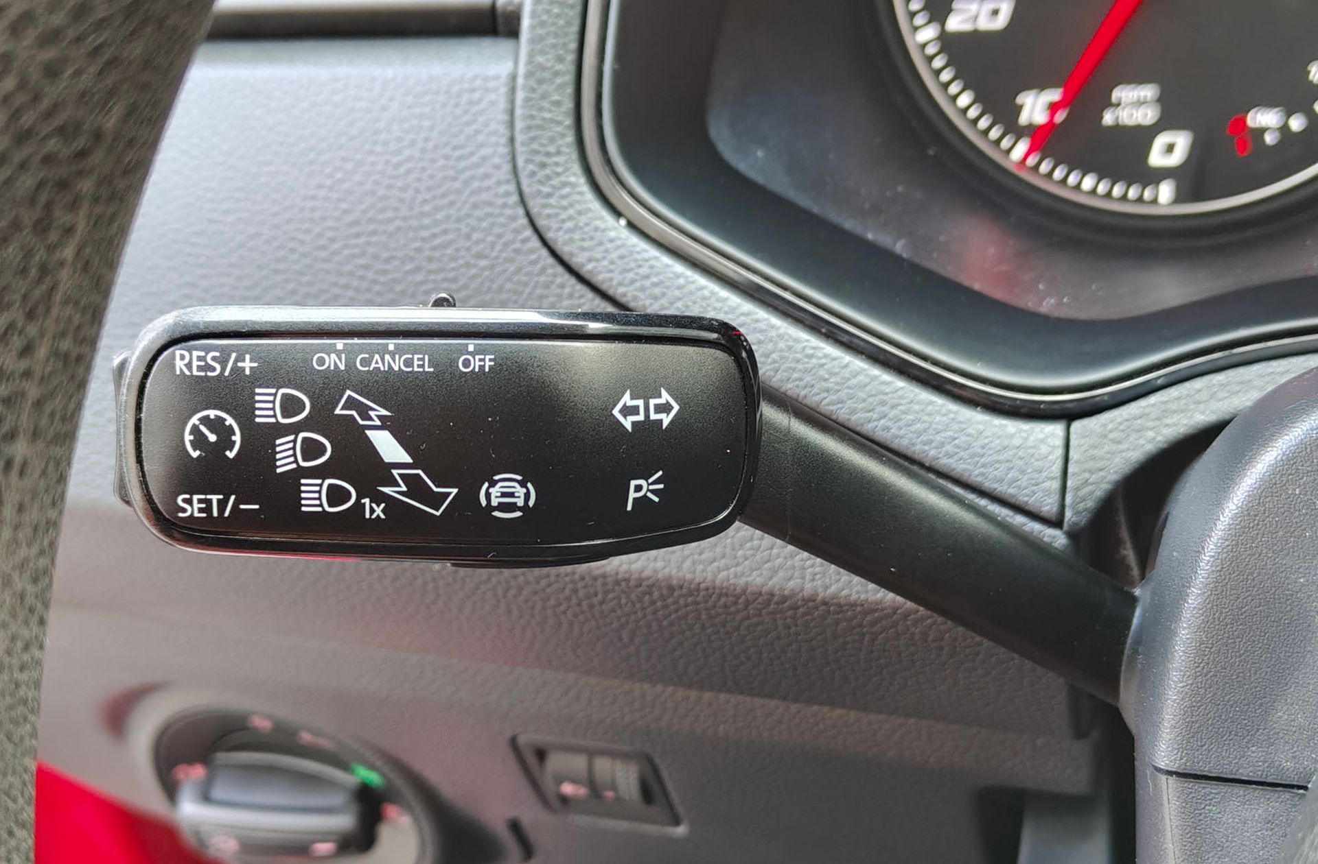 SEAT Arona 1.0 TGI GNC Reference Edition - foto 25