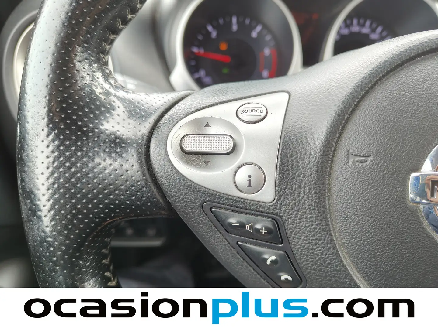 Foto Nissan JUKE Nissan Juke 1.5 dCi Visia 4X2  (110 CV)