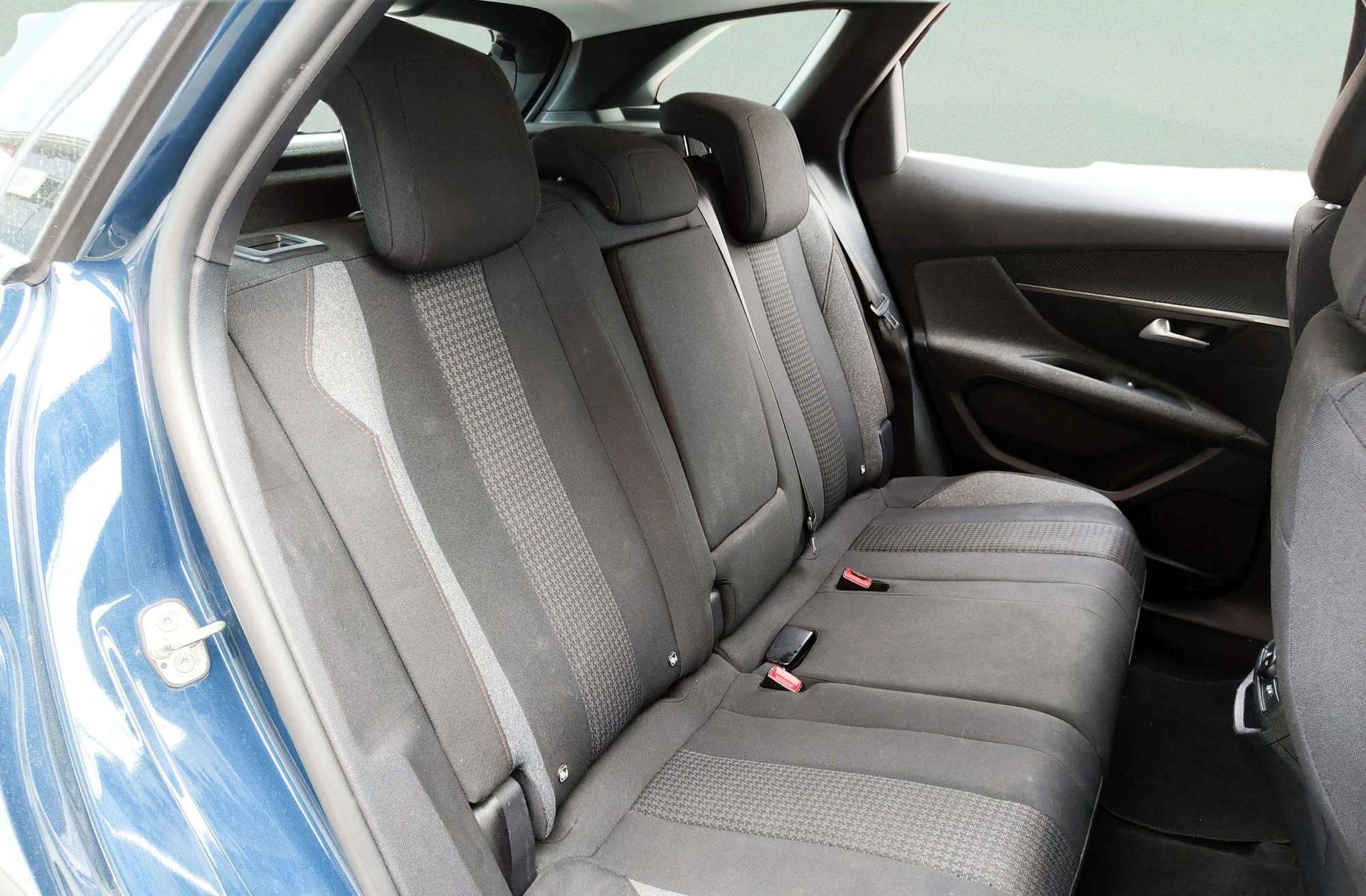 Peugeot 3008 PureTech 130 Active Pack - foto 18