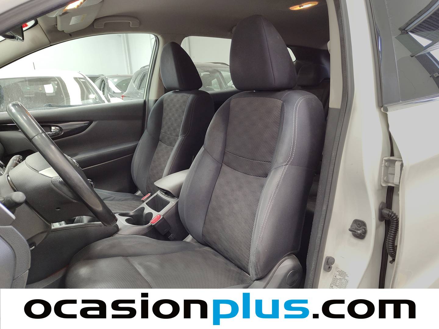 Foto asientos delanteros Nissan QASHQAI Nissan Qashqai 1.2 DIG-T S&S 360 4X2 (115 CV)