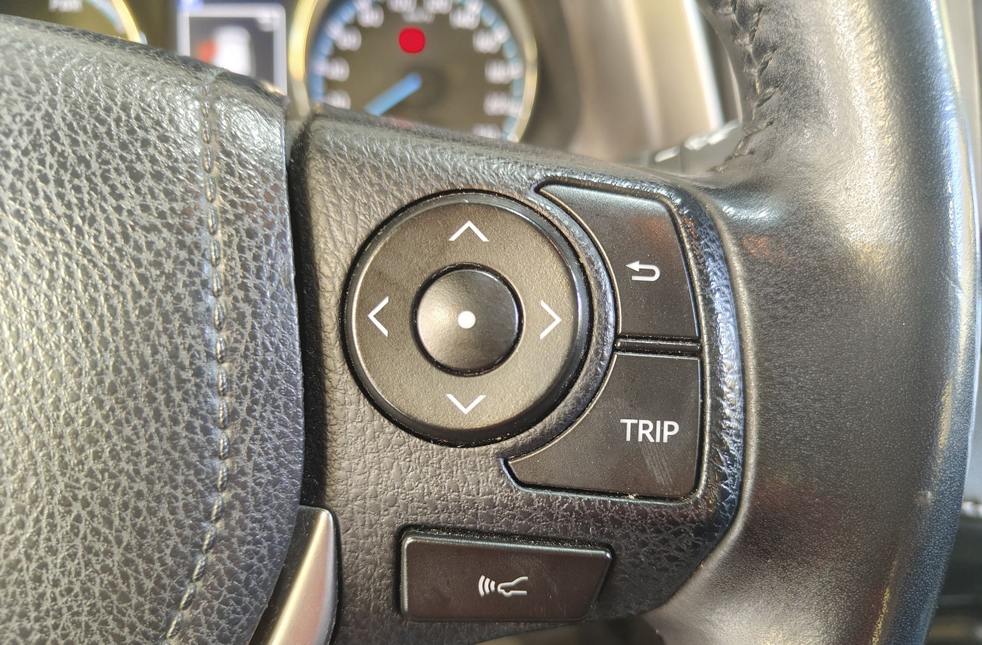 Toyota RAV4 2.5l hybrid Advance 2WD - foto 25