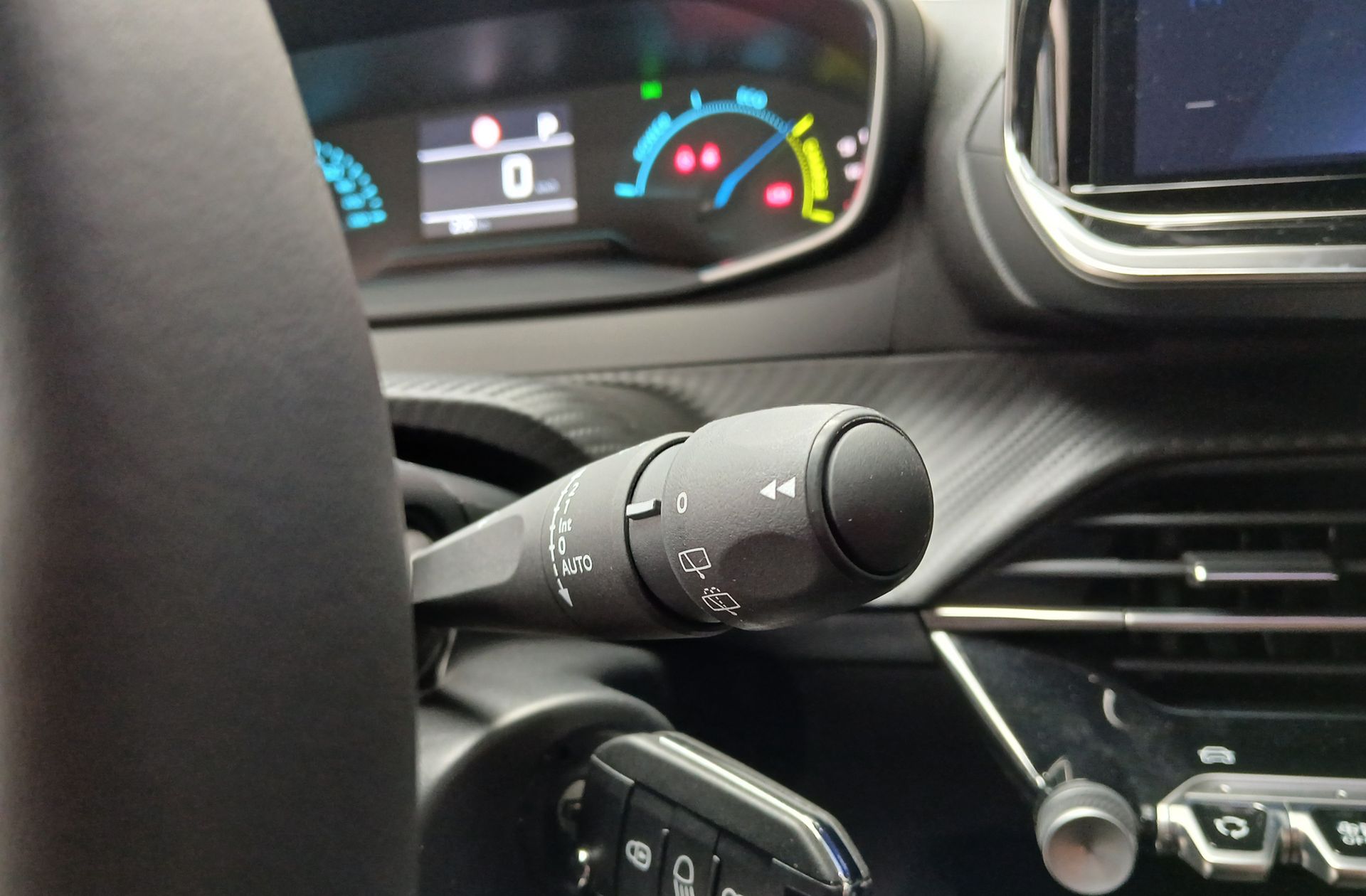 Peugeot 2008 Edition Hybrid eDCS6 - foto 27