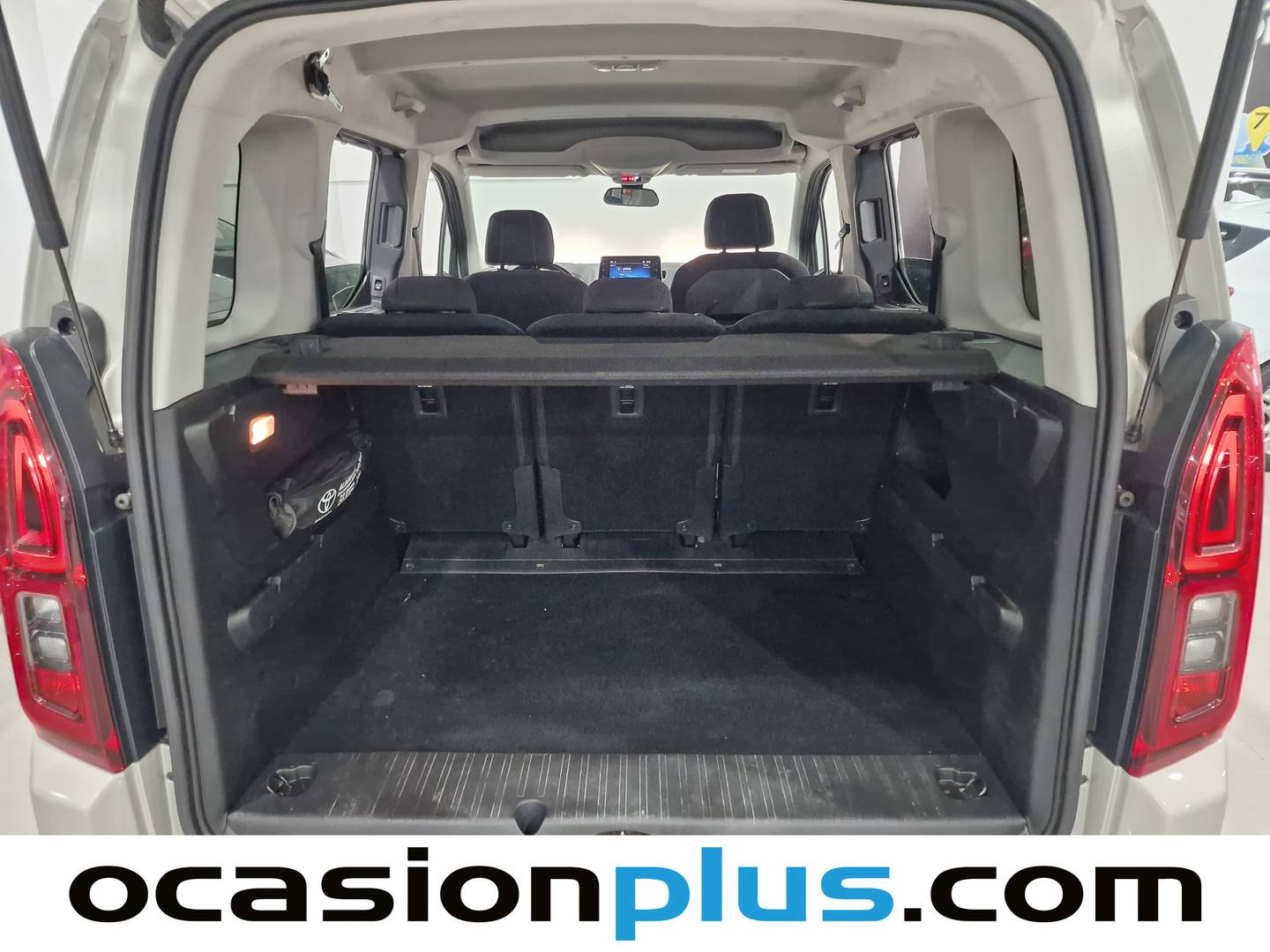 Fotos maletero Toyota Proace City Verso Toyota Proace City Verso 1.5D Family Active L1 Auto (131 CV)