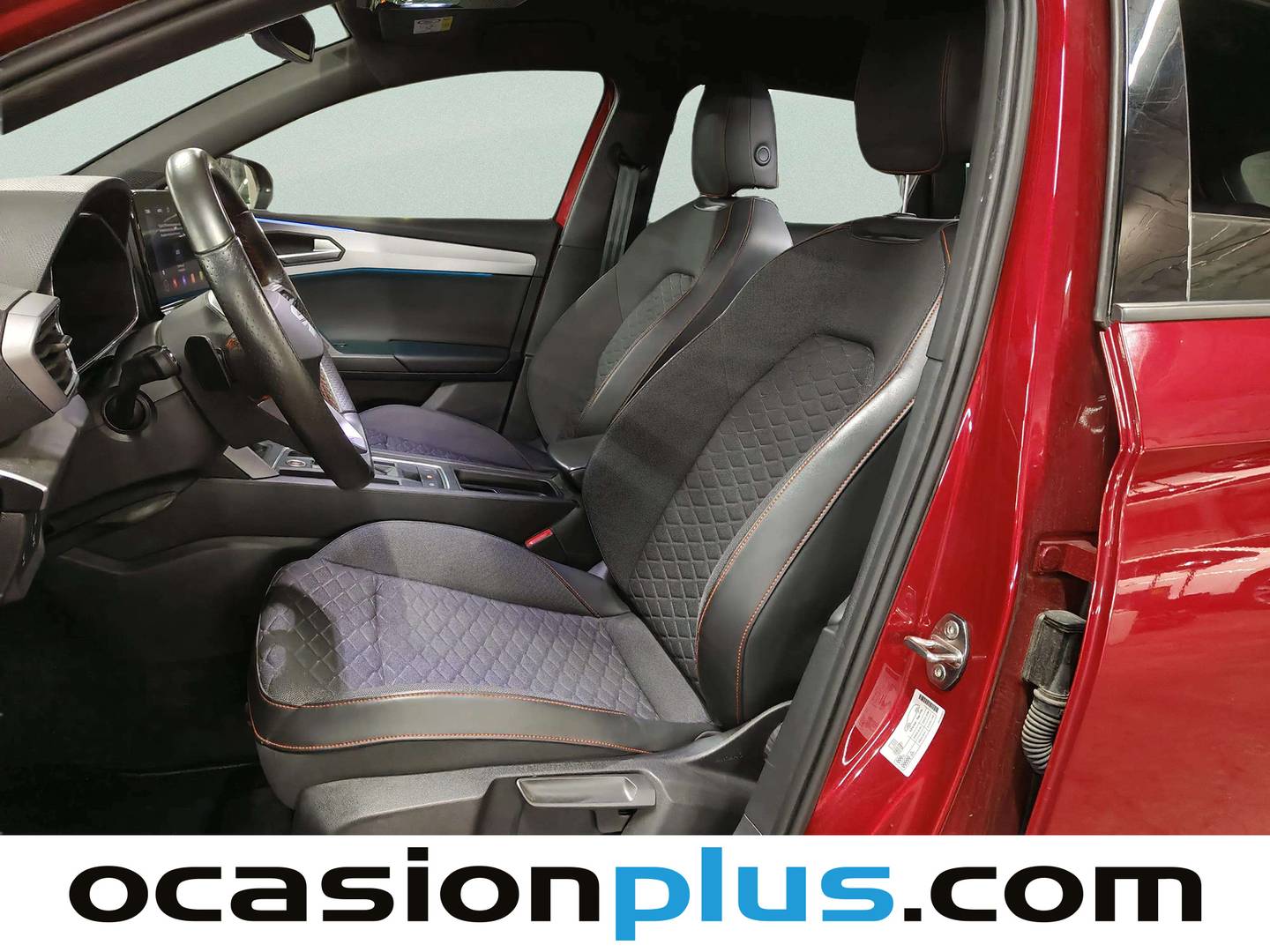 Foto asientos delanteros Seat León Seat León ST 1.5 eTSI S&S FR DSG (150 CV)