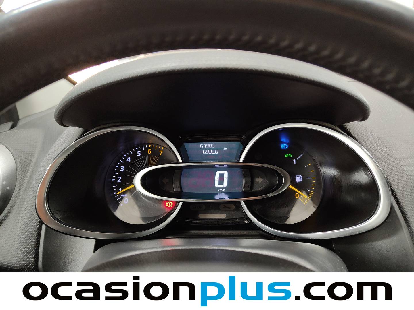 Renault Clio Renault Clio Limited 1.2 (75 CV) 2015
