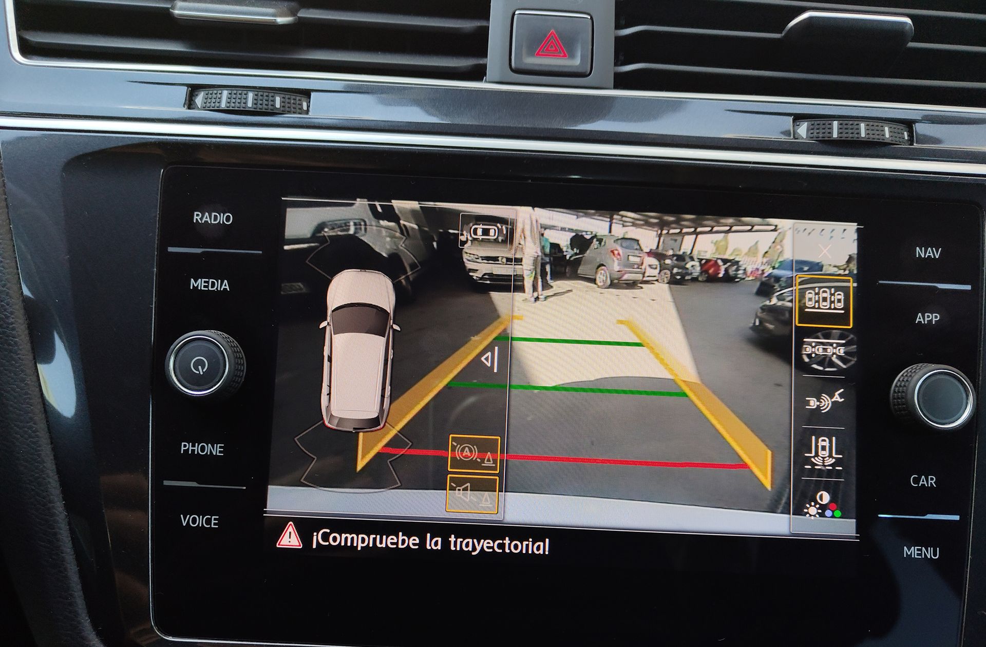 Volkswagen Tiguan Advance 2.0 TDI - foto 9